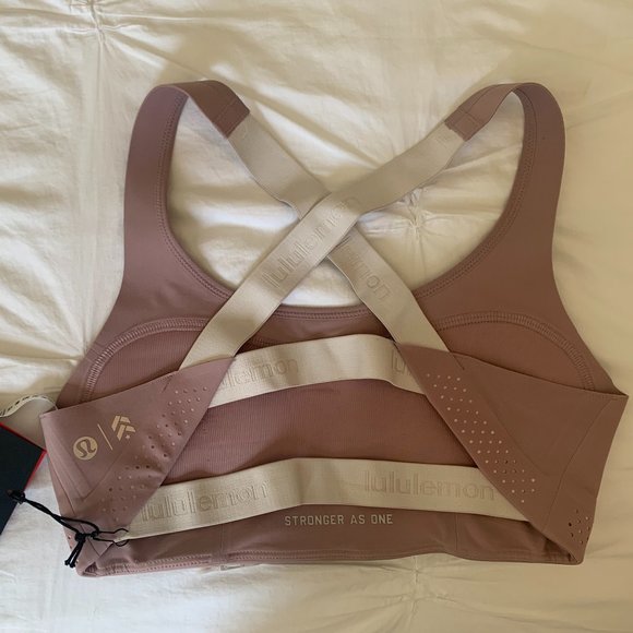 Lululemon x Barry's bootcamp Adapt the Strap Bra - Picture 5 of 7